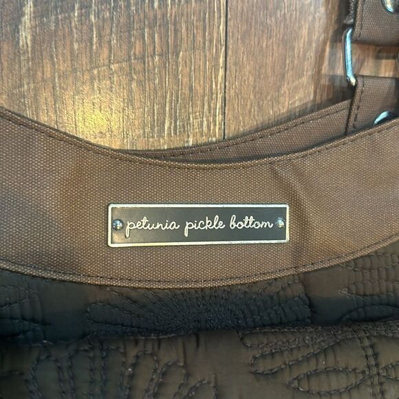 Petunia Pickle Bottom diaper bag OS (2800) - Picture 2 of 7